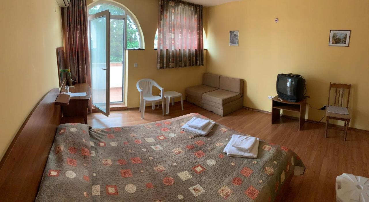Sea Square Hotel Balchik Exterior photo