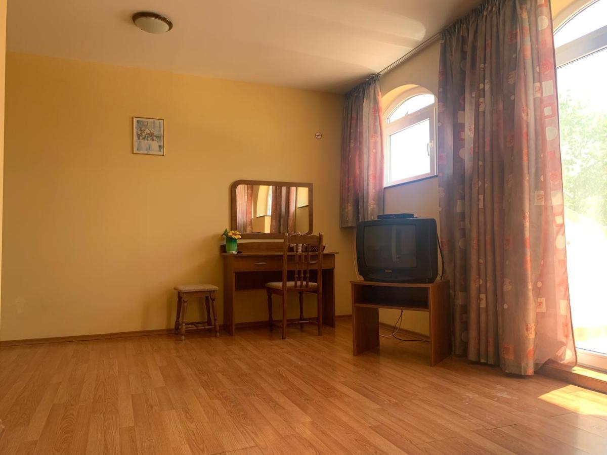 Sea Square Hotel Balchik Exterior photo