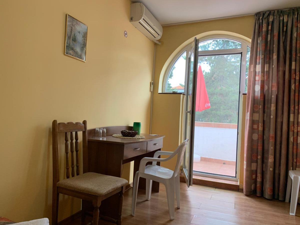 Sea Square Hotel Balchik Exterior photo