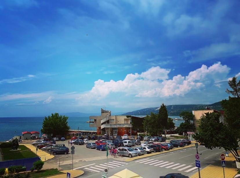 Sea Square Hotel Balchik Exterior photo